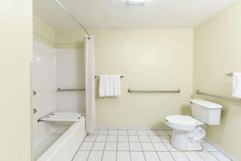 Motel Super 8 By Wyndham Burleson Fort Worth Area