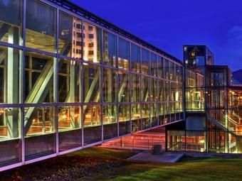 Hotel Roanoke & Conference Center, Curio Collection By Hilton