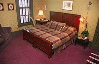 Bed & Breakfast Inn At Pine Terrace