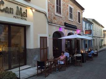 Bed & Breakfast Petit Hotel C'an Mel