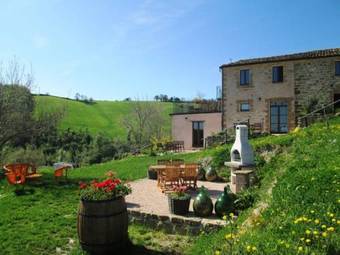 Mountain View Apartment In Pergola With Pool