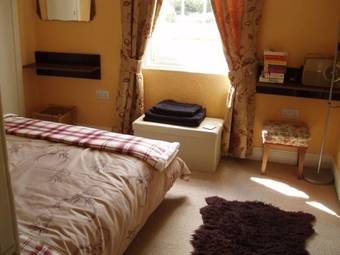 Crinan Canal Cottage