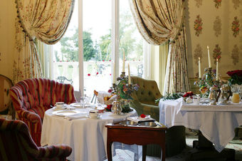 Hotel Chateau De Mirambeau