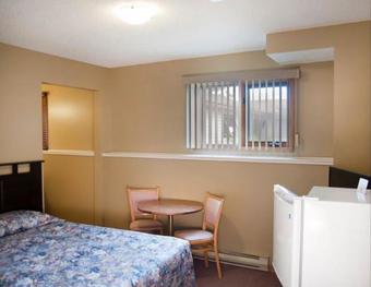 Posada Lakeside Country Inn