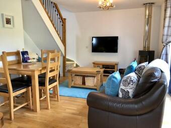 Bluebell Cottage With Hot Tub