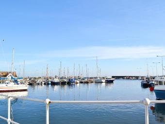 Harbourside Apartment