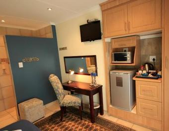 Hostal Avalon Guest Manor