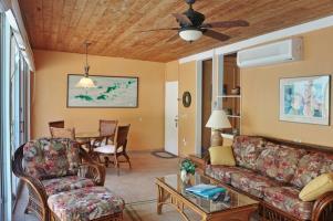 Hotel Pavillons And Pools