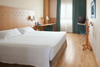 Hotel Crisol Legan�s