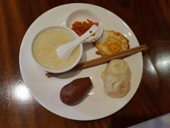 The Corner Seaview Hotel