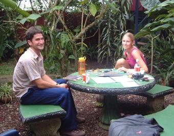 Monta�a Linda Hostel Orosi