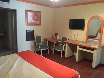 Hotel Los Nogales Inn