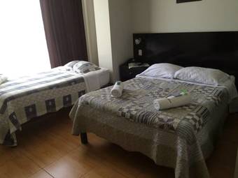 Hostal La Lisera Suite