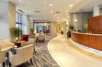 Hotel Verdi St. Georges Bay Marina