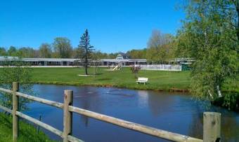 Middleton Motel & Suites