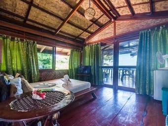 Hotel Patrick's On The Beach Resort