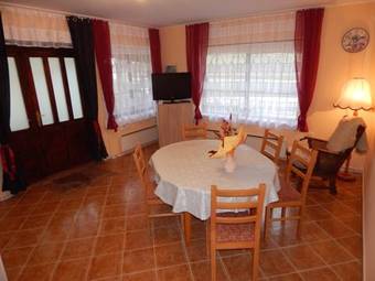 Apartamento T�nd�r Sz�ll�