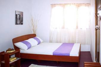 Hostal D'villa Guest House