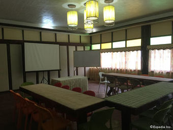 Hotel Bohol Bee Farm