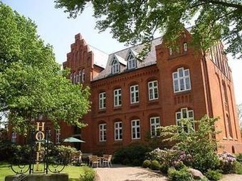Genie�er Hotel Altes Gymnasium