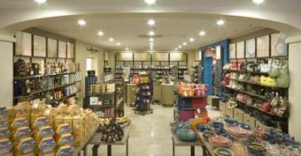 Hotel The Crane Resort