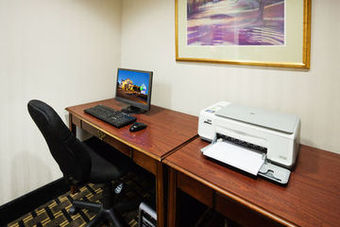 Hotel Express By Holiday Inn  Charleston Us Hwy 17 & I-526