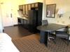Hotel *candlewood Suites*