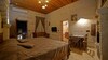 Explorer Cave Hotel