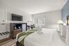 Hotel Quality Inn & Suites