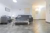 Central Square Apartment "with Sea Views"