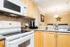 Apartamento Warm & Cozy 104 St Downtown Retreat - 3 Bed 2 Bath