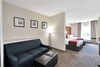 Hotel Comfort Suites University