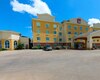 Hotel Comfort Suites University