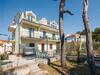 Three-bedroom Apartment In Brodarica