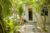 Hostal Faza View Inn