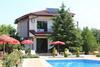 Hostal Complex Trakite