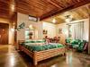 Hotel Lost Iguana Resort And Spa