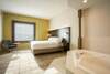 Holiday Inn Express Hotel & Suites Reading