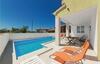Four-bedroom Holiday Home In Valbandon