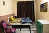 Hiatus' Doors (homestay)