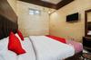 Hotel Oyo 16066 Chinar Comforts