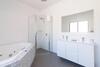 Lake Front Home Arcadia Vale // 6 Bdr // Pool, Spa & Jetty