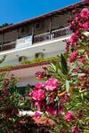 Bastas Hotel & Studios