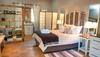 Hostal Four Seasons Guesthouses