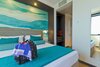 Fly Dec� Hotel