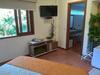 Hostal Brom�lia Sabi� & Cia