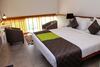 Hotel Shivas Gateway Airport Road