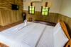 Hotel Baanrimnam Resort Trat