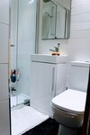 2 Bedroom House Near Leith Area
