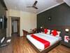 Oyo 15468 Hotel Sharda